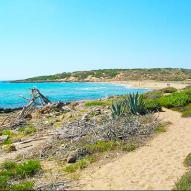 Spiaggia di Marianelli
Una spiaggia per nudisti immersa in un paesaggio selvaggio e incontaminato
